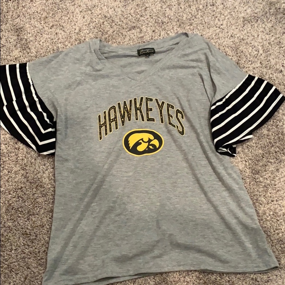 Hawkeye tee with adorable bell sleeves